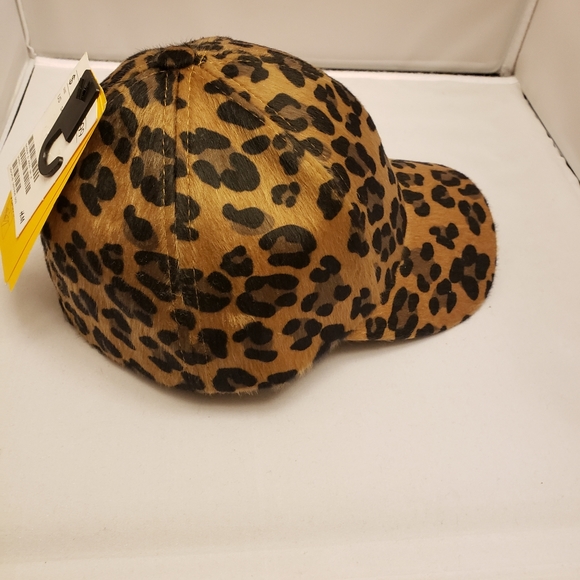 Women's hat - Picture 3 of 4